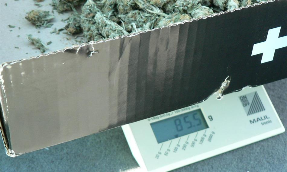 2013-3-26-1331marihuana 4.JPG